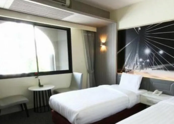 Hotel Papa Siriraj