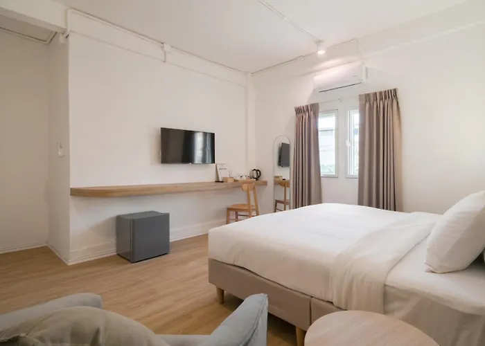 Papa Siriraj 3*