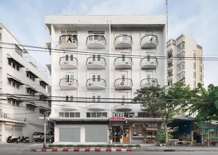 Papa Siriraj 3*