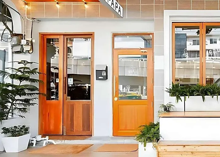 Papa Siriraj Hotel