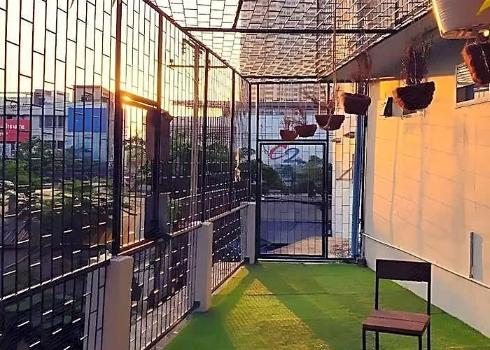 Papa Siriraj Hotel